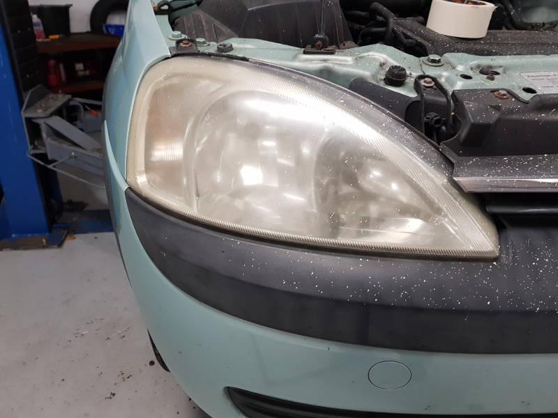 GM Vehicle Services in Alresford - Headlamp Refurbishment and Polishing